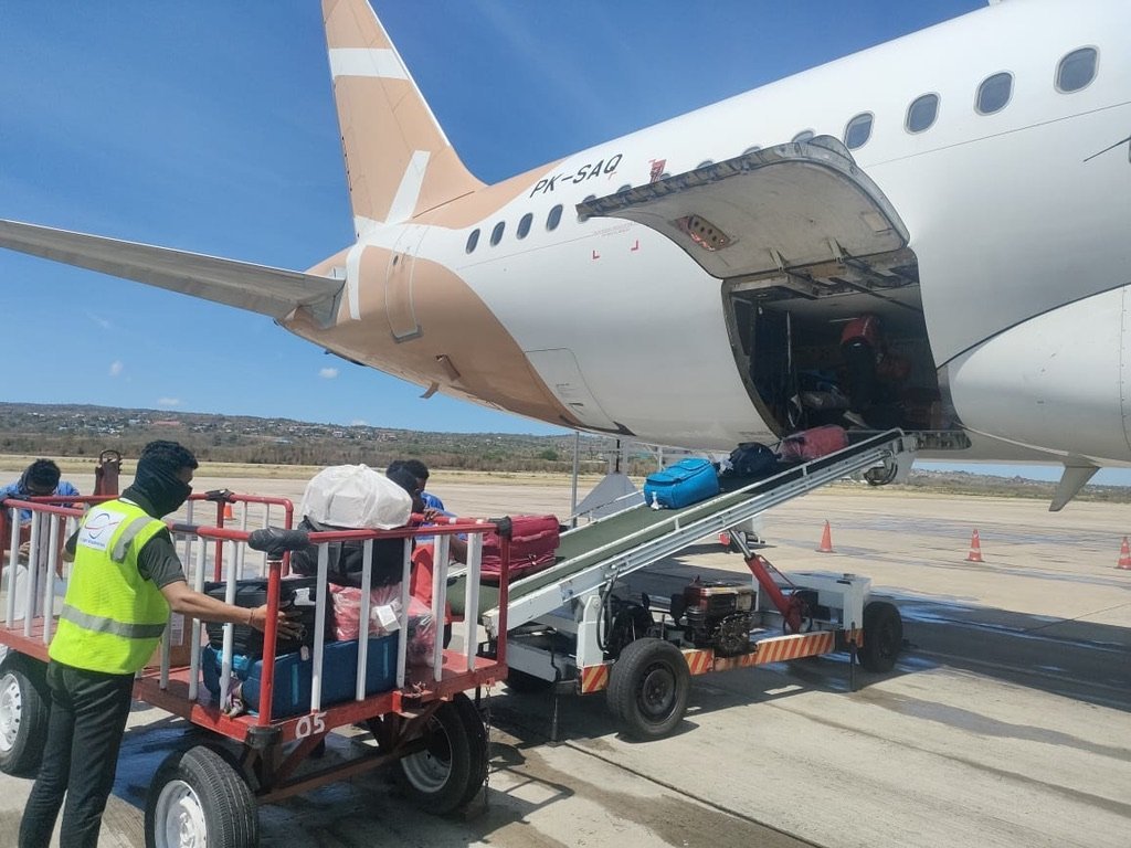 Penerbangan Perdana Super Air Jet (SAJ Rute Jakarta - Kupang - Jakarta